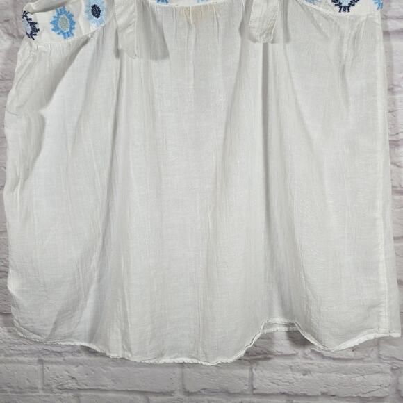M Love By Gap White Embroidered Square Neck Tank Top Blue Accents Womens Size XS - Picture 8 of 10